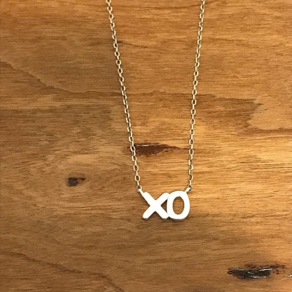 DAINTY STERLING SILVER X O HUG KISS NECKLACE CHAIN
